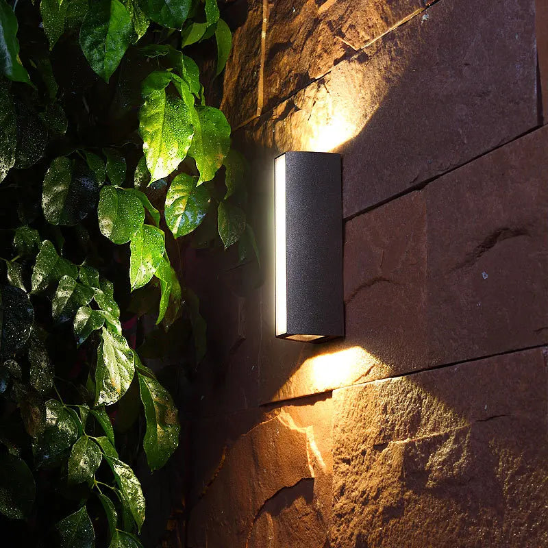 Moderne LED-Wandleuchte – Wasserdichte Außenbeleuchtung